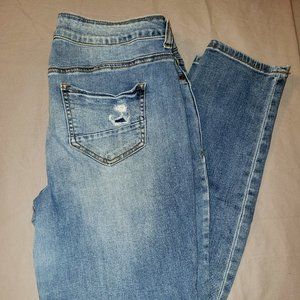 Maurices Skinny Jean Camo patch